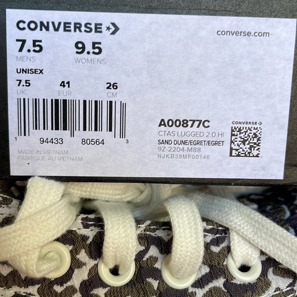 Converse A00877C
CTAS LUGGED 2.0 HI
SAND DUNE/EGRET/EGRET
WMNS sneakers Platform - Picture 16 of 16